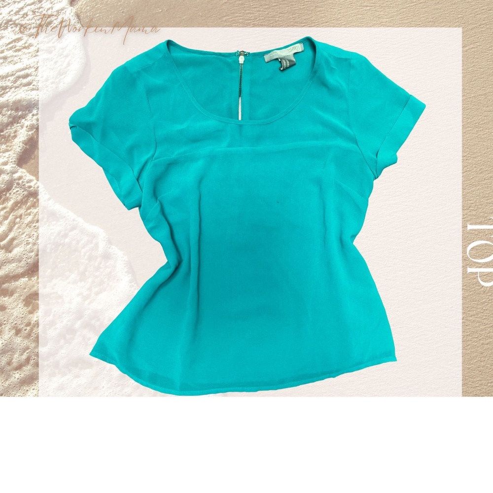 Short Sleeve Zipper Back Blouse